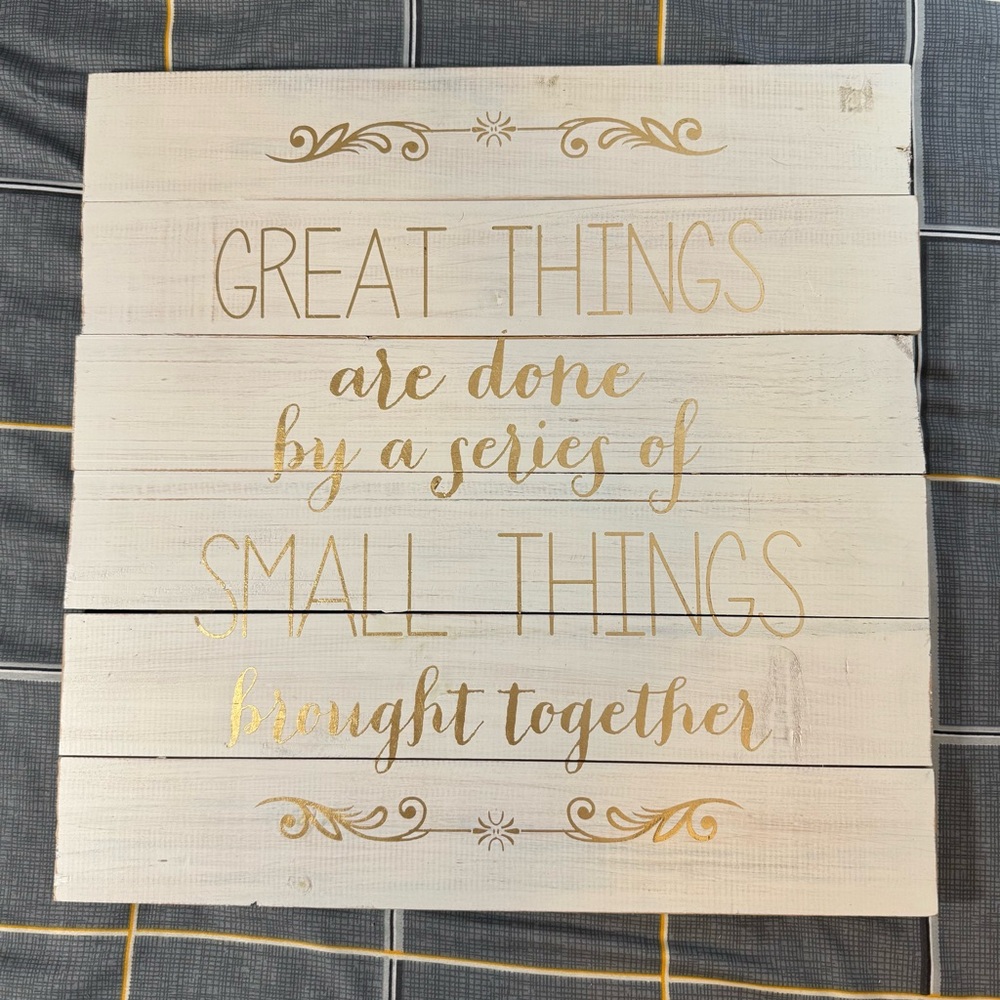 🏡Inspirational Wooden Wall Art with Gold Accents 20” x 20”